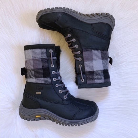 UGG Women’s Adirondack Boot II Plaid Waterproof - Picture 7 of 10